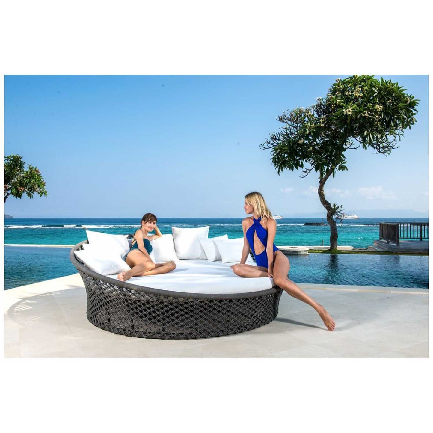 Kona Daybed - PadioLiving - Kona Daybed - Outdoor Daybed - PadioLiving