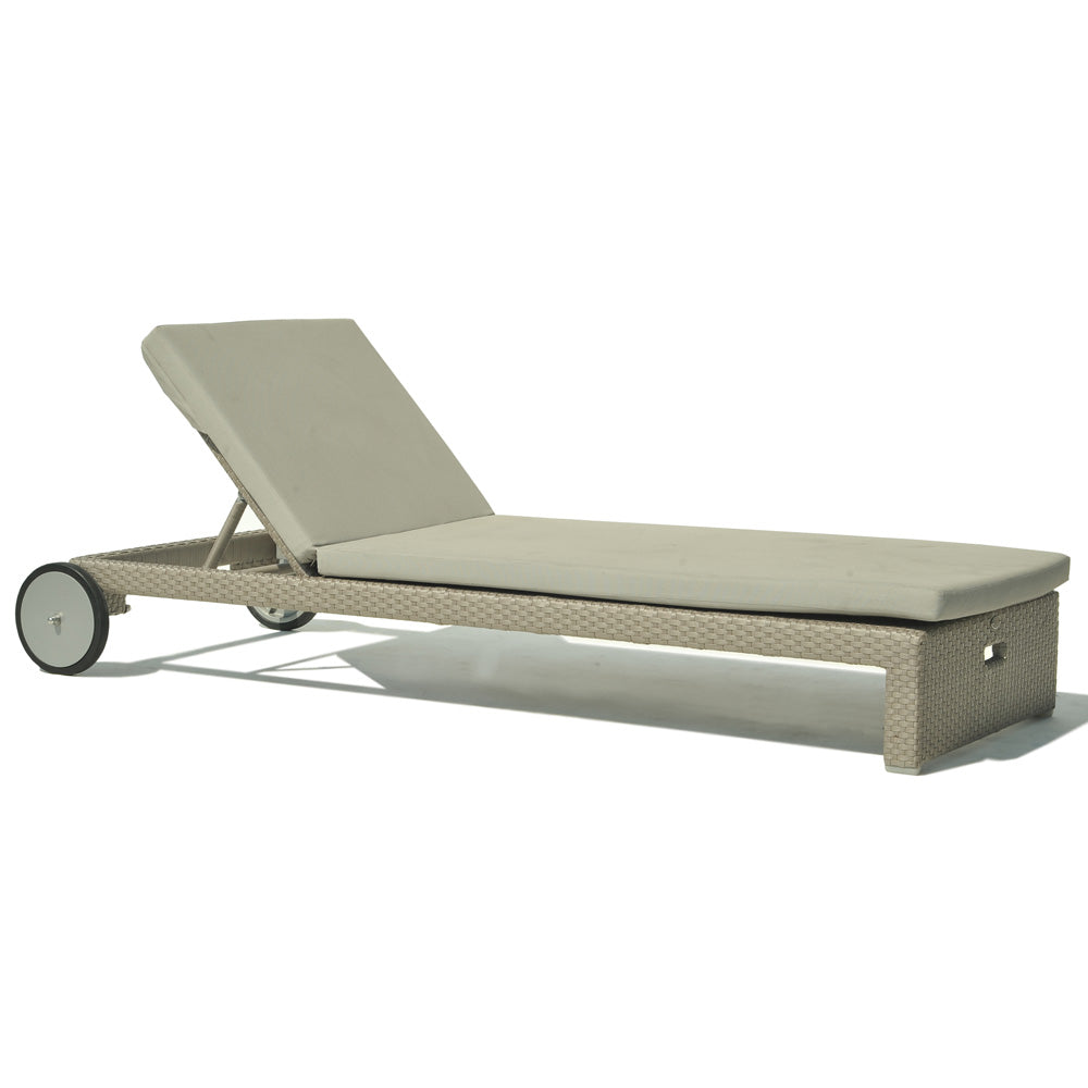 Miami Breeze Lounger - PadioLiving - Miami Breeze Lounger - Outdoor Lounger - Silver Walnut 10mm Weave - Perla (£1235) - PadioLiving