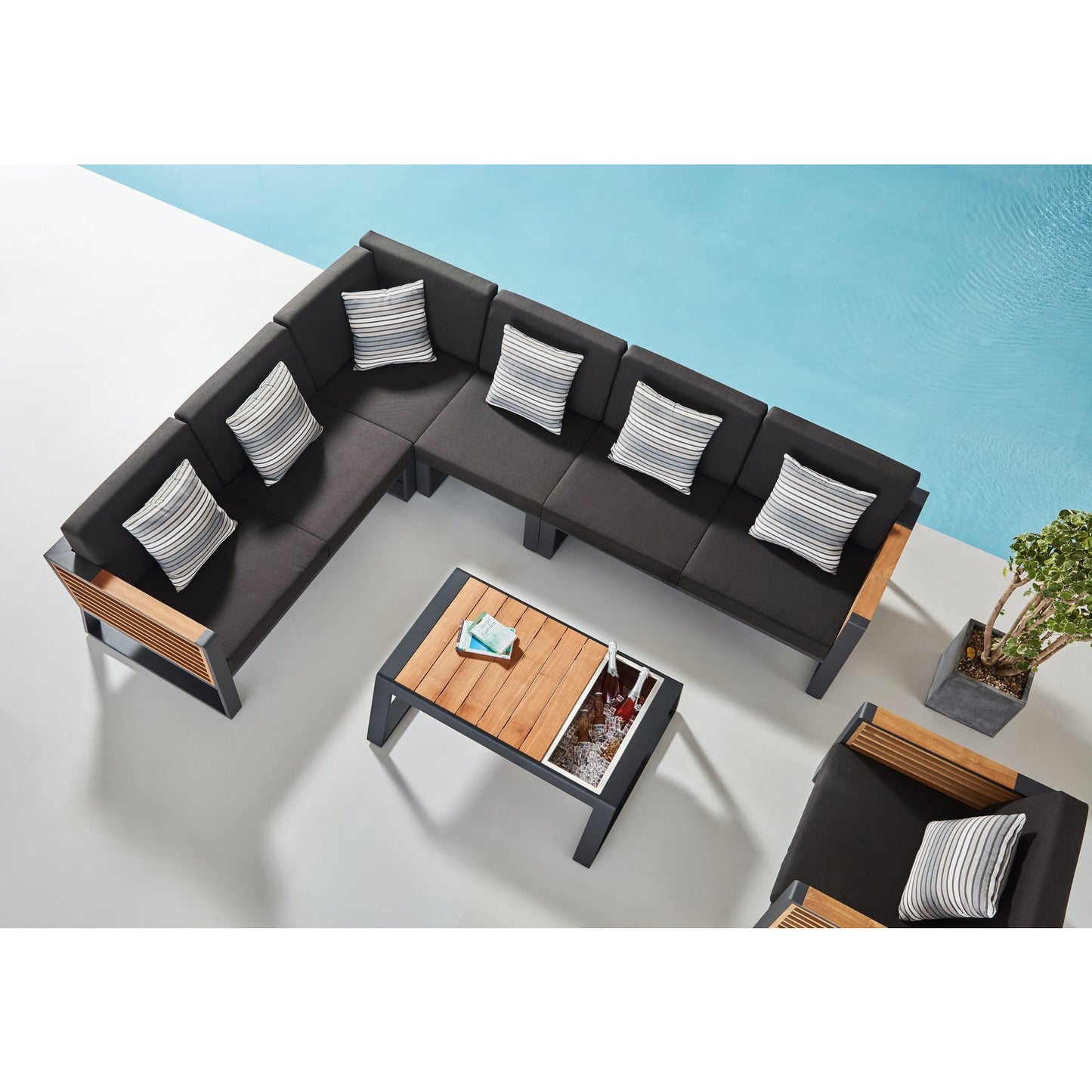 New York Corner Sofa & Ice Bucket Coffee Table Set - PadioLiving - New York Corner Sofa & Ice Bucket Coffee Table Set - Outdoor Sofa and Coffee Table Set - PadioLiving
